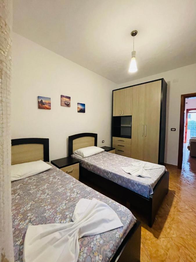 Villa Ajla Durrës Buitenkant foto